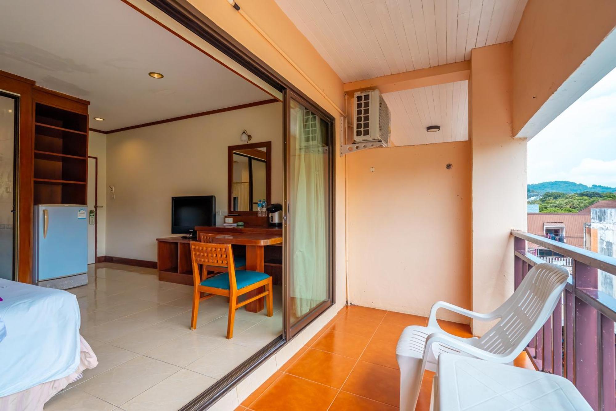 Outdoor Inn Kata Hotel Exterior photo