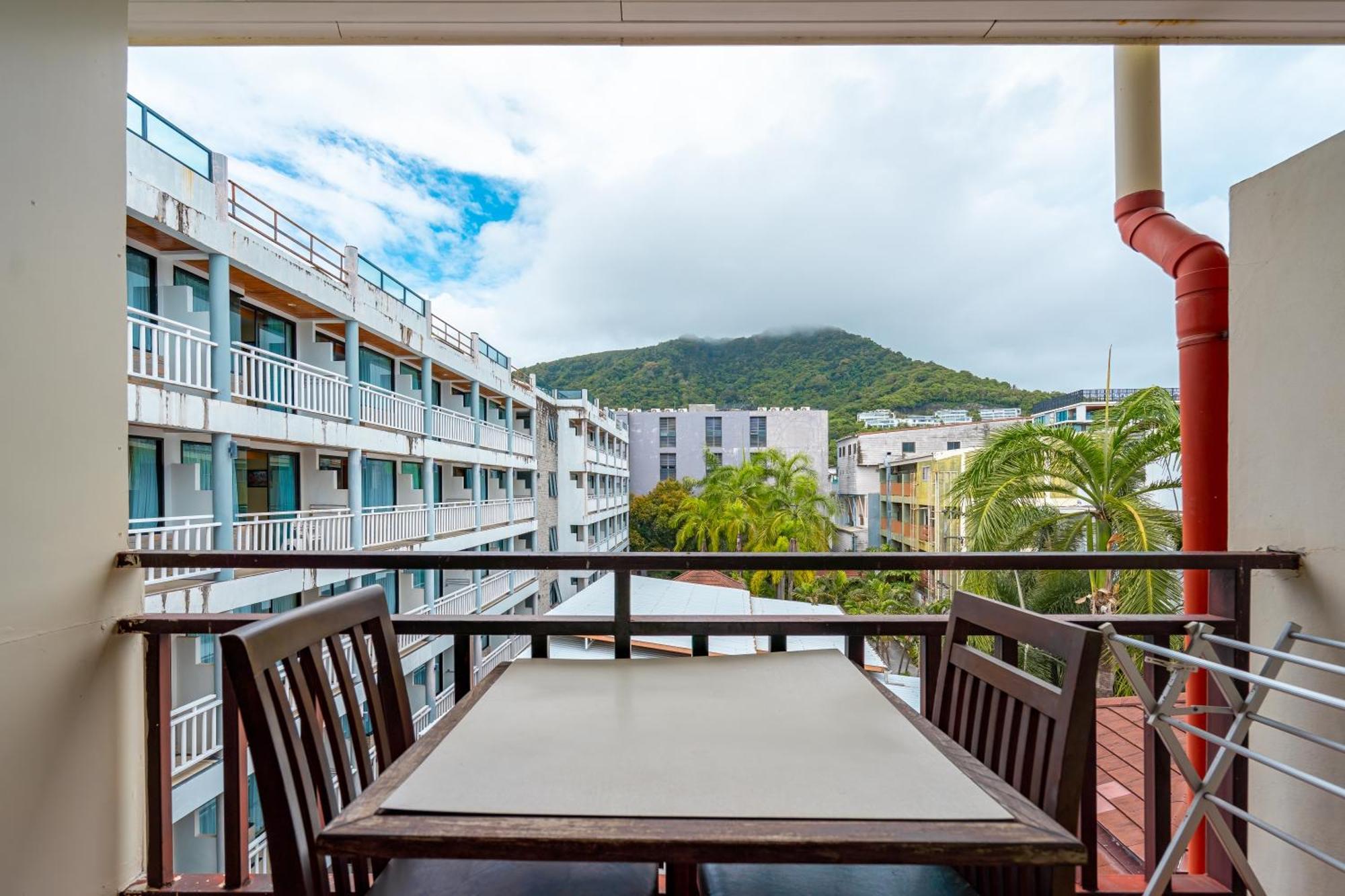 Outdoor Inn Kata Hotel Exterior photo