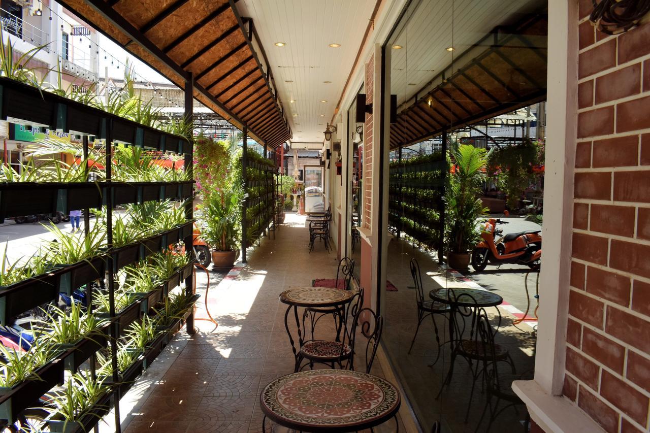 Outdoor Inn Kata Hotel Exterior photo